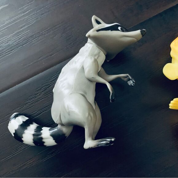 Disney Pixar The Incredibles 2 Movie Jack-Jack's Raccoon Action Figure Toy - Picture 4 of 4